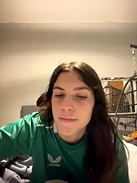 Snapshot of Brunnettebabe007 chatting on 12.02.25 Brunnettebabe007 online show from 12.02.25