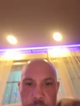 Snapshot of gitanoMad chatting on 12.16.25 gitanoMad online show from 12.16.25