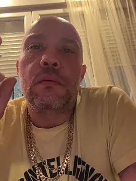 Snapshot of gitanoMad chatting on 02.05.26 gitanoMad online show from 02.05.26