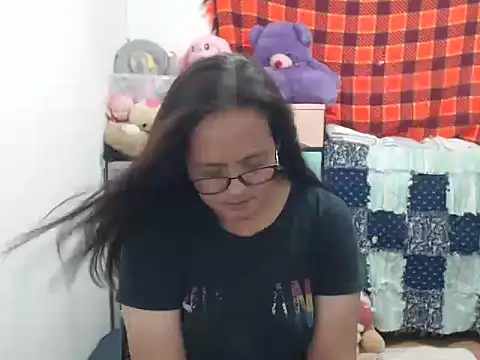 Kinkybela2025 online show from 11.15.25