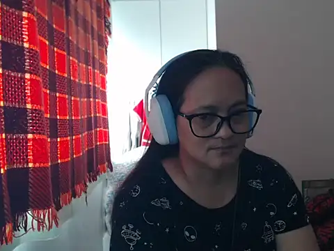 Kinkybela2025 online show from 05.16.26