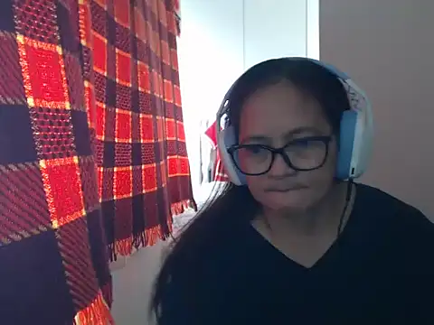 Kinkybela2025 online show from 05.19.26