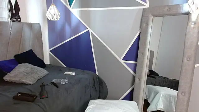 Zac Golden online show from 11.04.25