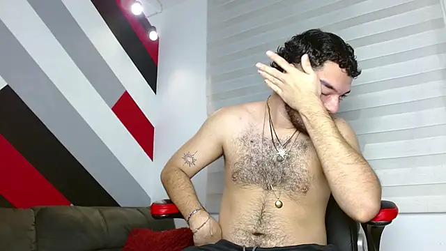 Snapshot of Zac_Golden chatting on 02.10.26 Zac Golden online show from 02.10.26