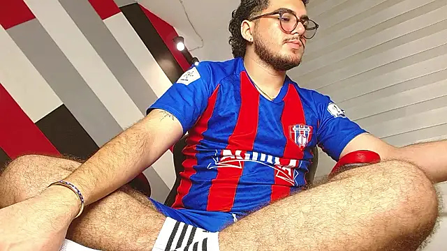 Snapshot of Zac_Golden chatting on 02.12.26 Zac Golden online show from 02.12.26