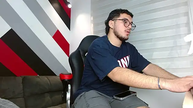 Snapshot of Zac_Golden chatting on 02.13.26 Zac Golden online show from 02.13.26