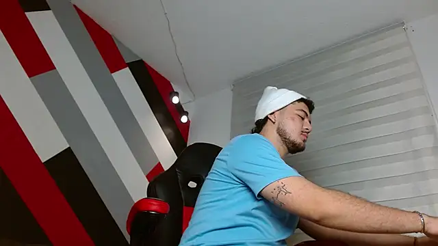 Snapshot of Zac_Golden chatting on 02.17.26 Zac Golden online show from 02.17.26