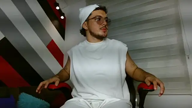 Snapshot of Zac_Golden chatting on 03.29.26 Zac Golden online show from 03.29.26