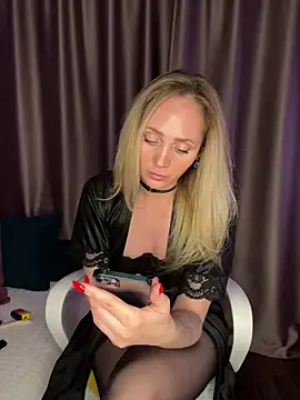 Drink me all up online show from 11.27.25