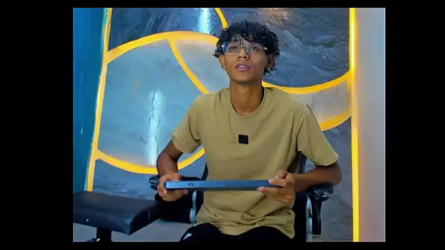 Sex Boy 33  online show from 10.24.25