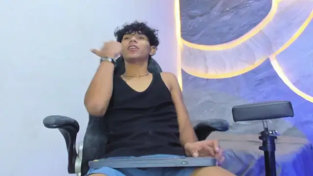 Sex Boy 33  online show from 11.15.25