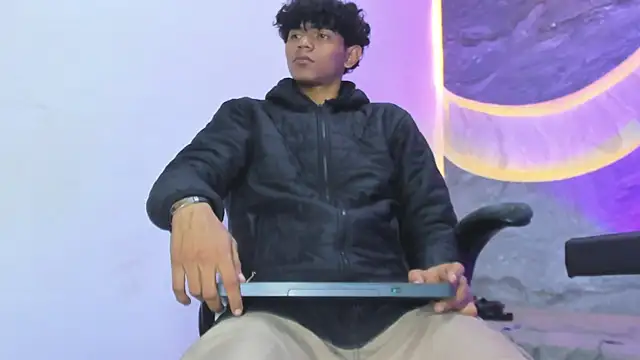 Sex Boy 33  online show from 11.20.25