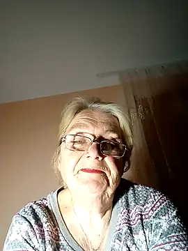 Snapshot of AmyLove353 chatting on 11.26.25 AmyLove353 online show from 11.26.25