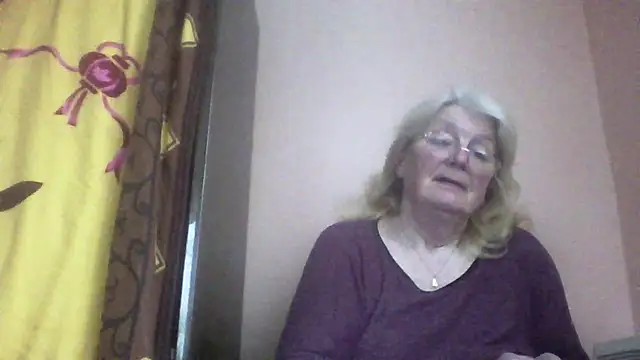 AmyLove353 online show from 04.01.26