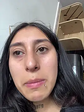 Snapshot of Violeet-Smith chatting on 12.16.25 Violeet-Smith online show from 12.16.25