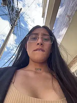 Snapshot of Violeet-Smith chatting on 02.18.26 Violeet-Smith online show from 02.18.26