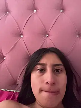 Snapshot of Violeet-Smith chatting on 02.19.26 Violeet-Smith online show from 02.19.26