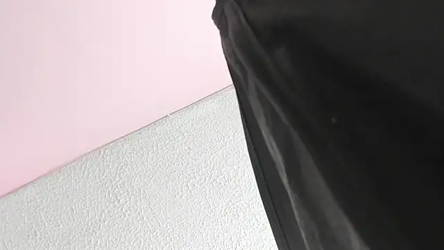 Snapshot of mia_scarlett7 chatting on 11.28.25 mia scarlett7 online show from 11.28.25