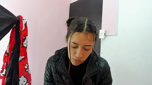 mia scarlett7 online show from 05.20.26