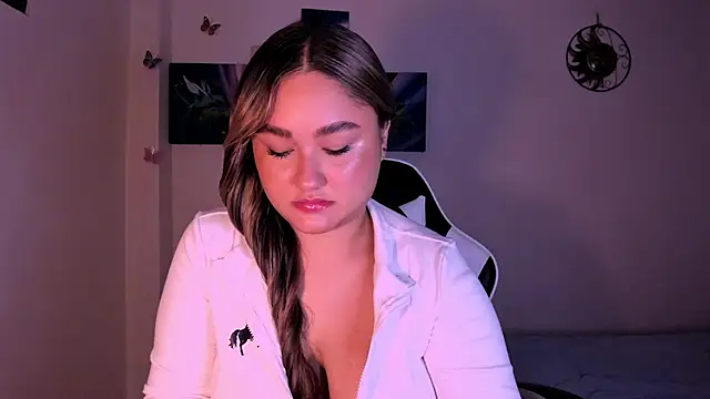 Snapshot of Soouf_ chatting on 01.06.26 Soouf online show from 01.06.26