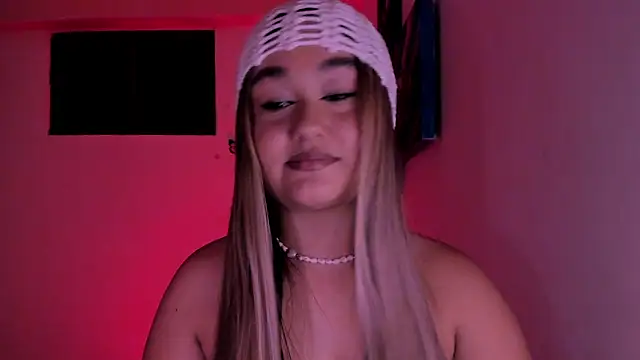 Snapshot of Soouf_ chatting on 02.27.26 Soouf online show from 02.27.26