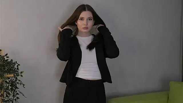 LonnaSkar online show from 10.30.25