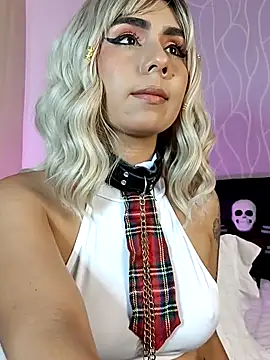 Emilyvalk  online show from 10.22.25