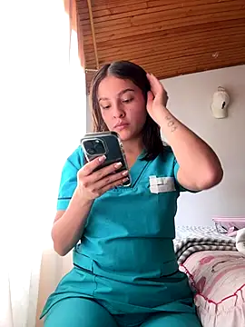 Talia Bonet online show from 10.31.25