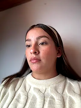 Talia Bonet online show from 11.17.25