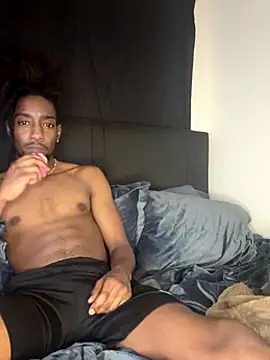 Snapshot of brandon3rdleg21 chatting on 12.16.25 brandon3rdleg21 online show from 12.16.25