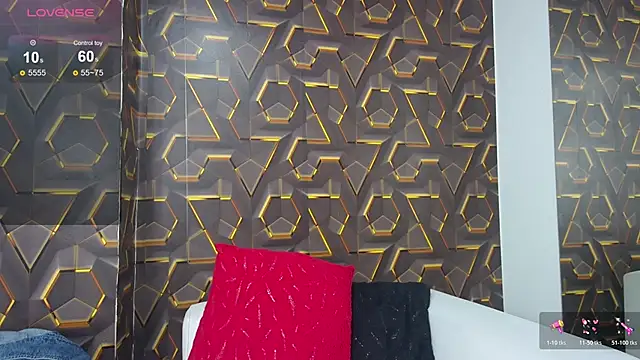 Snapshot of ashely_7 chatting on 10.29.25 ashely 7 online show from 10.29.25