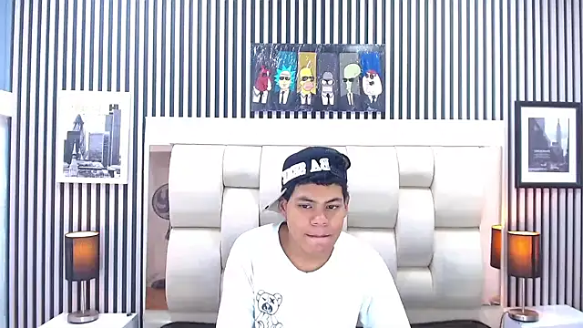 Snapshot of Yordi_Alpha chatting on 11.06.25 Yordi Alpha online show from 11.06.25