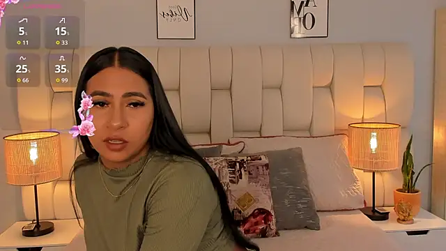 Snapshot of ameliebelle_ chatting on 10.26.25 ameliebelle online show from 10.26.25