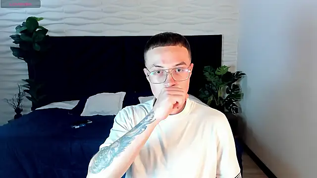 Lil James online show from 11.21.25