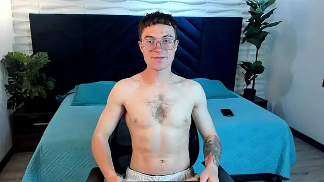 Lil James online show from 04.04.26