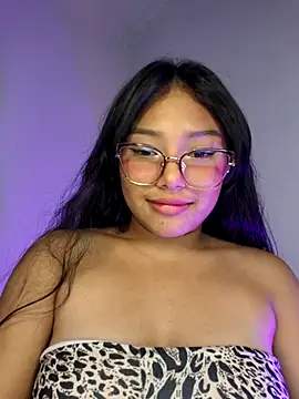 Kath12489 online show from 10.21.25