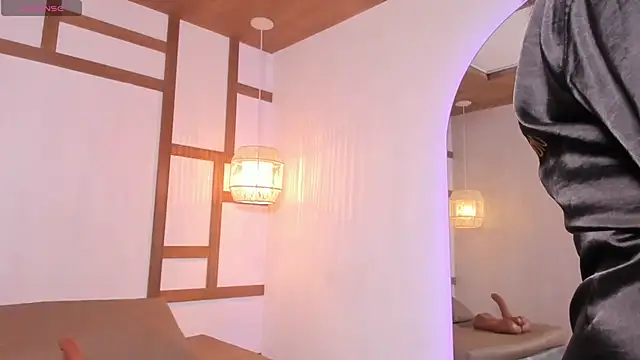 Snapshot of Viana_dior chatting on 11.24.25 Viana dior online show from 11.24.25