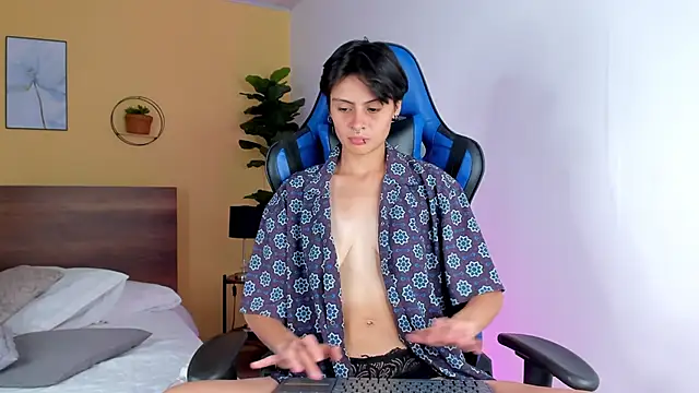 MartinnaGrecco online show from 11.14.25