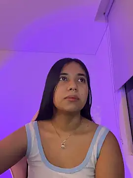 aly nicols online show from 12.05.25