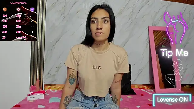 Sasha Blonde online show from 10.31.25