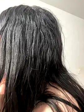 Selena Roa online show from 12.19.25