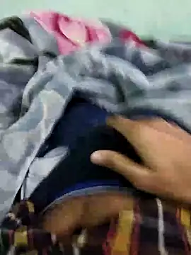 Snapshot of Virgin18year_old chatting on 12.05.25 Virgin18year old online show from 12.05.25