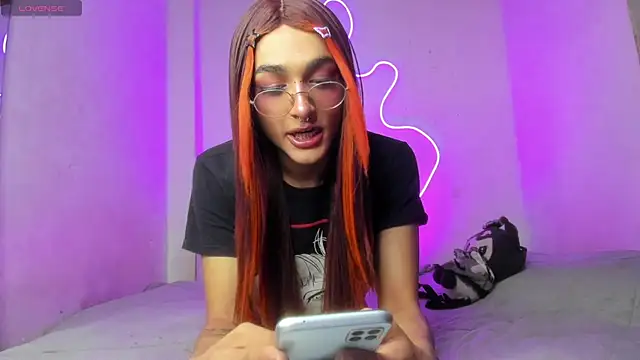 Mika  velvet online show from 10.27.25