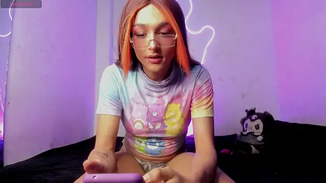 Mika  velvet online show from 11.10.25