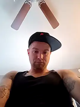 DadDDick925 online show from 10.30.25