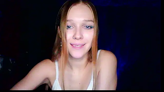 Snapshot of mari_martin chatting on 11.17.25 mari martin online show from 11.17.25