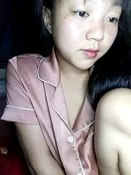 Quynhsumon online show from 03.02.26