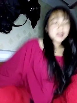 Quynhsumon online show from 03.05.26