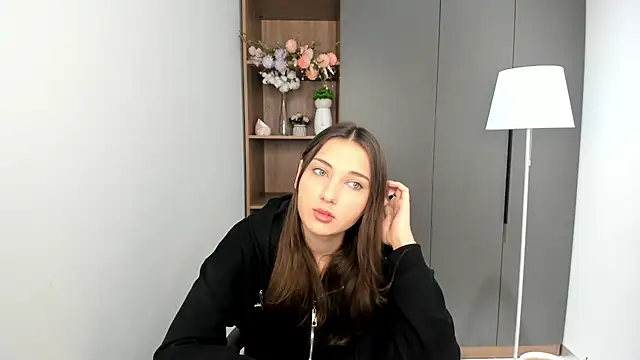 KateCahee online show from 10.28.25