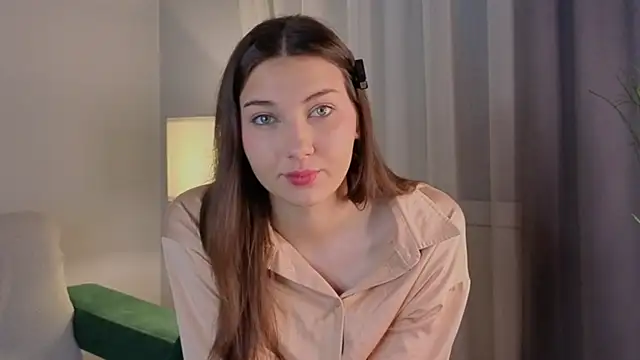 KateCahee online show from 11.18.25